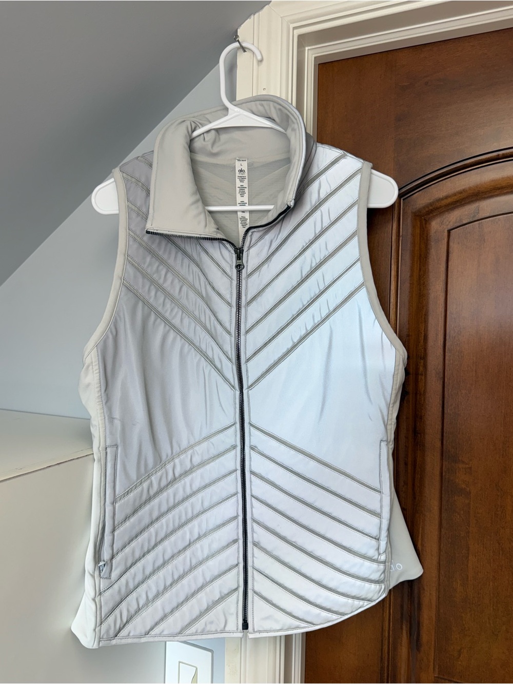 ALO Yoga light gray quilted zip vest